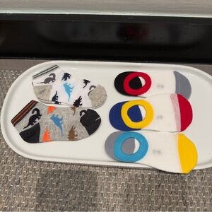 NWT-Chung Colorful Dinosaur and Multi Block Color Kids Socks Set of 5 2-4 Years